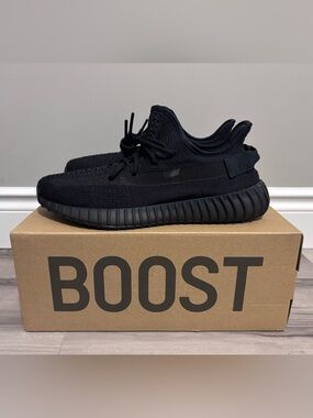 adidas Yeezy 350 V2 "Onyx"